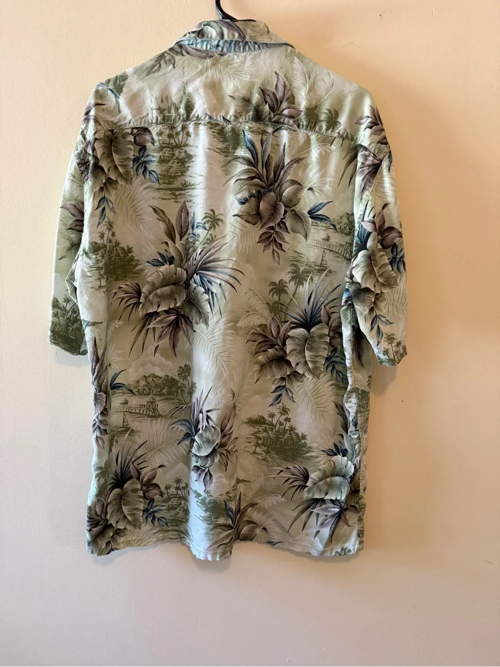 Vintage Aloha Republic Rayon Hawaiian  Men’s Large – Tropical Island Print - Picture 4 of 5